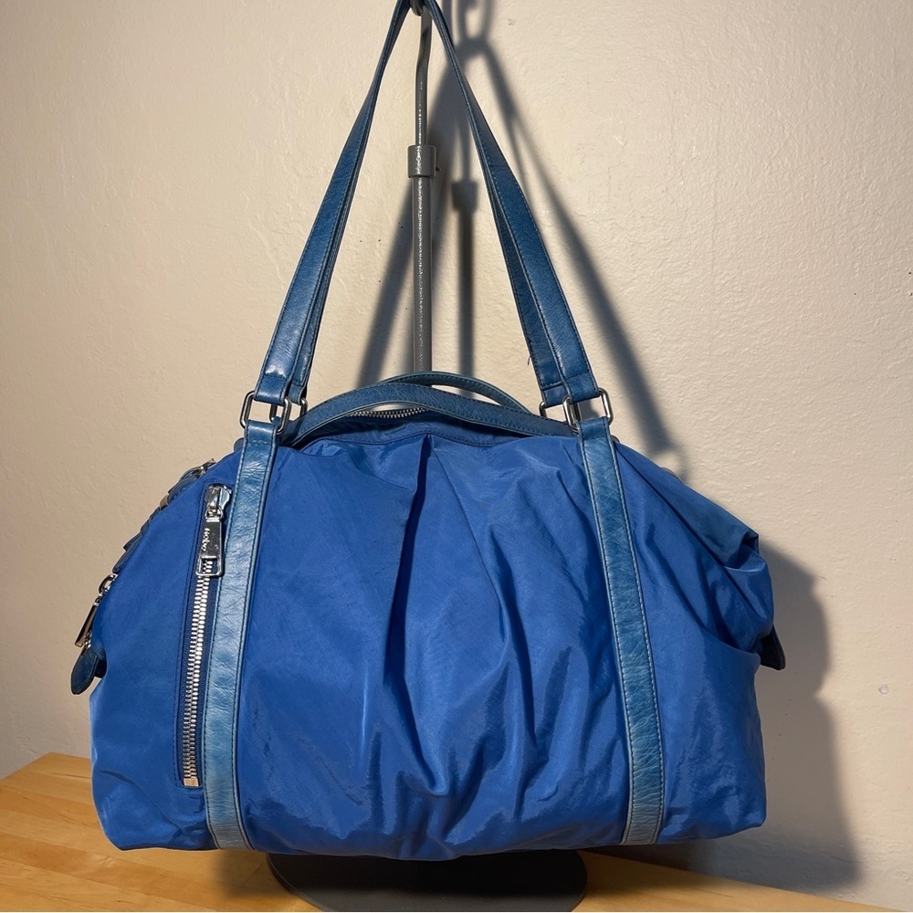 HOBO International Nylon and Leather Details Weekender Bag